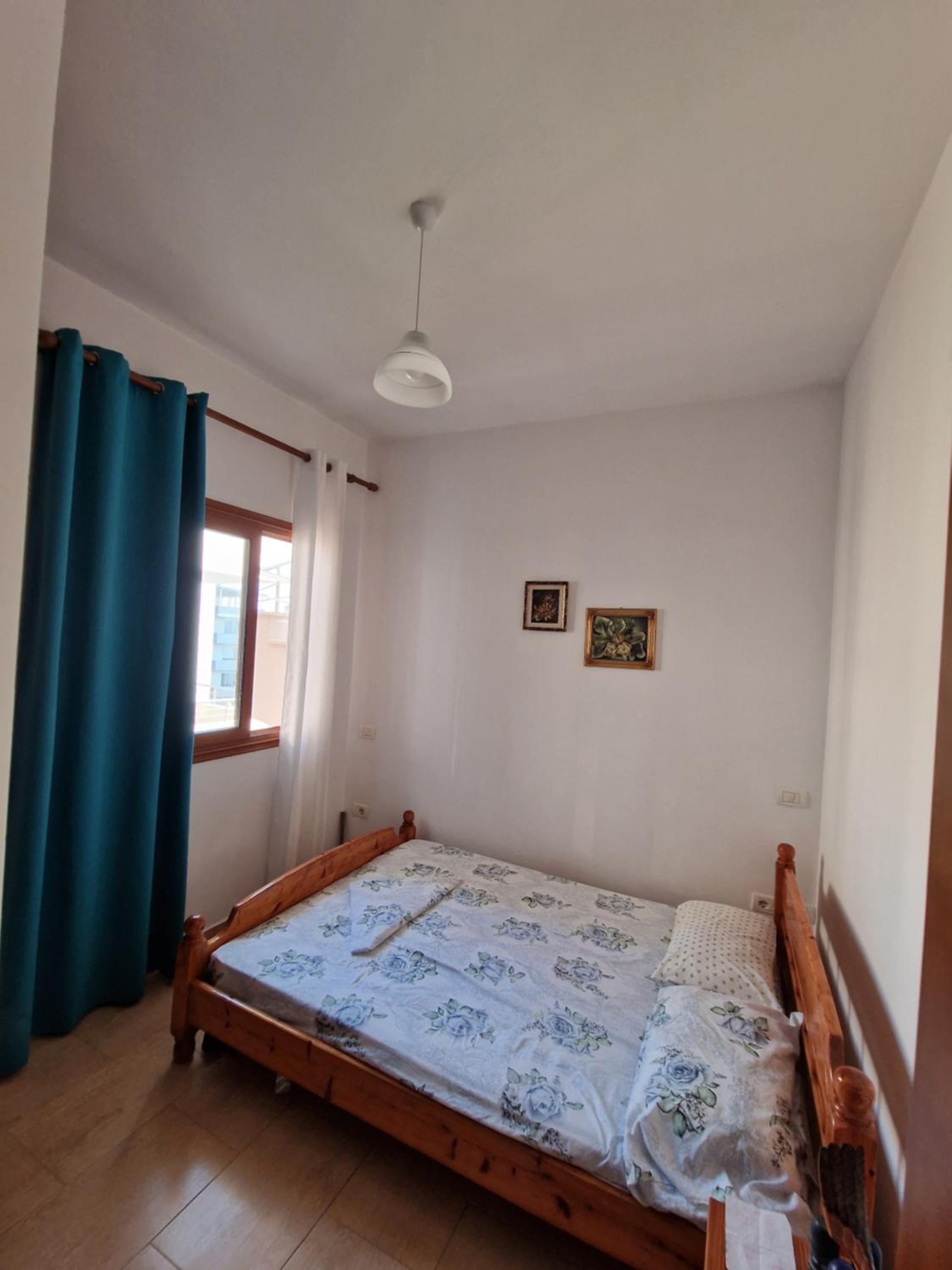 VILA Mina
