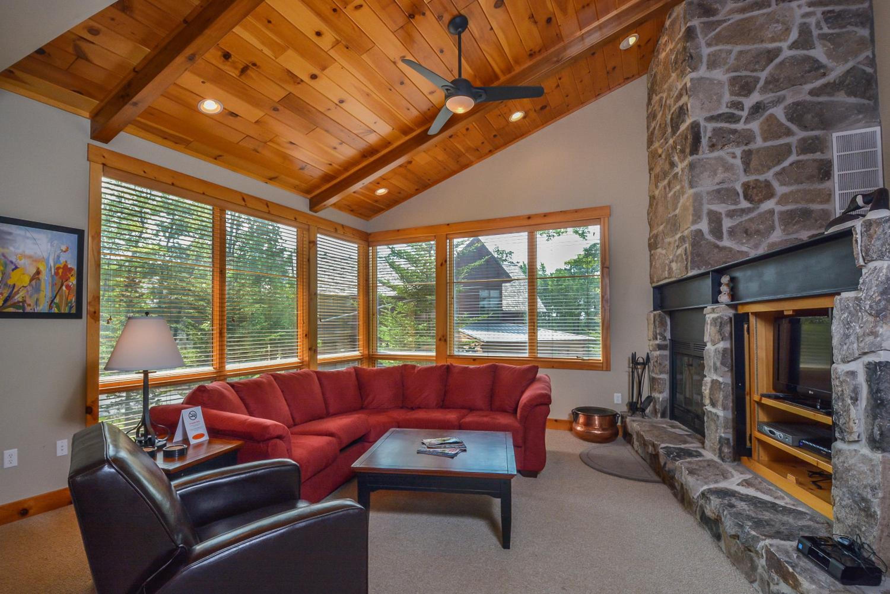 Retreat on Main Street view 3