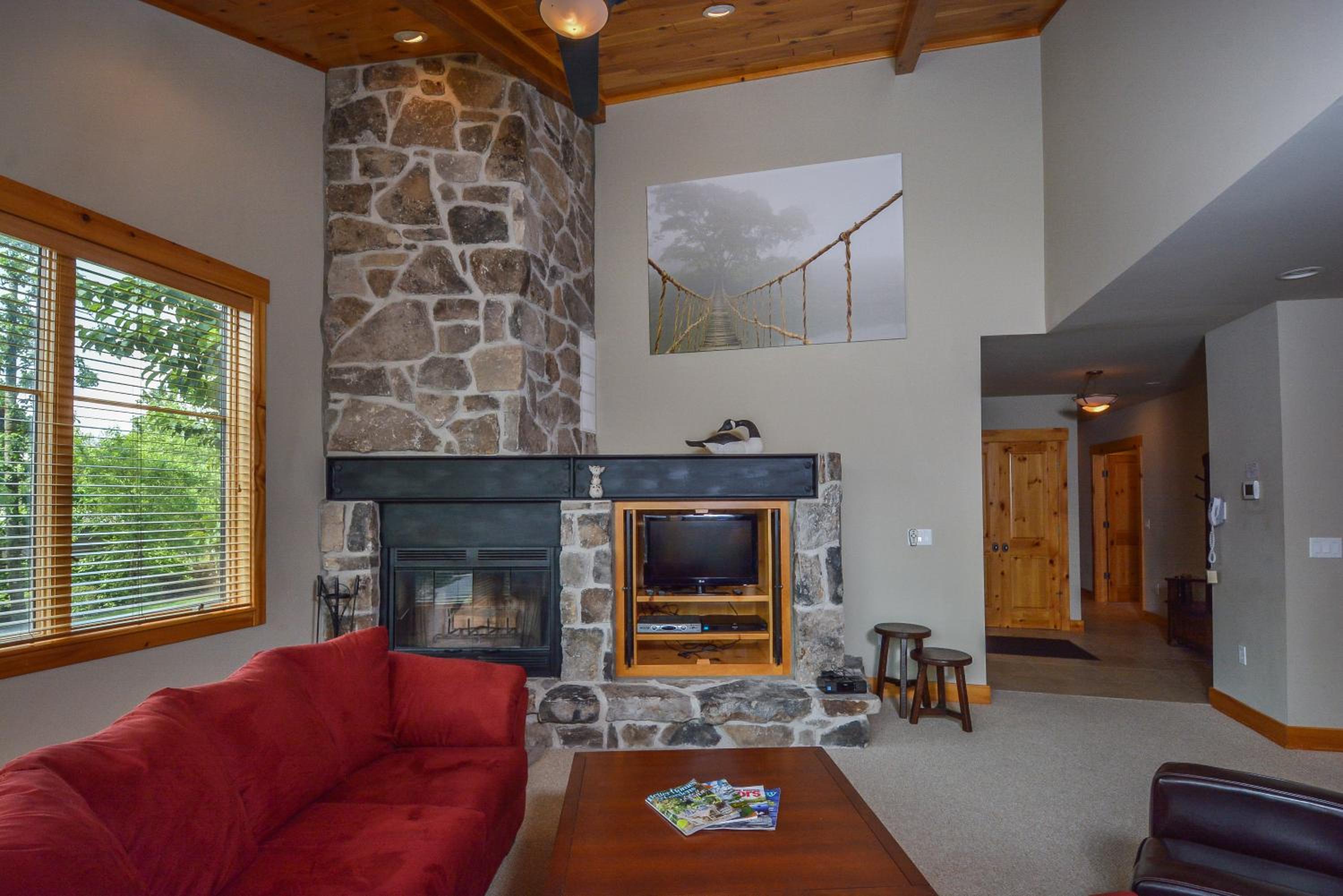 Retreat on Main Street view 5