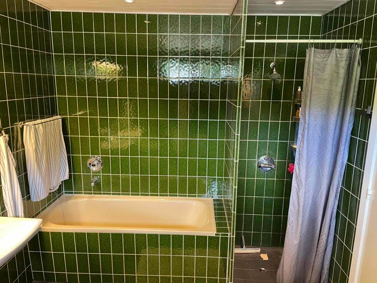 Stort hus med aktivitetsrum og dejlig have