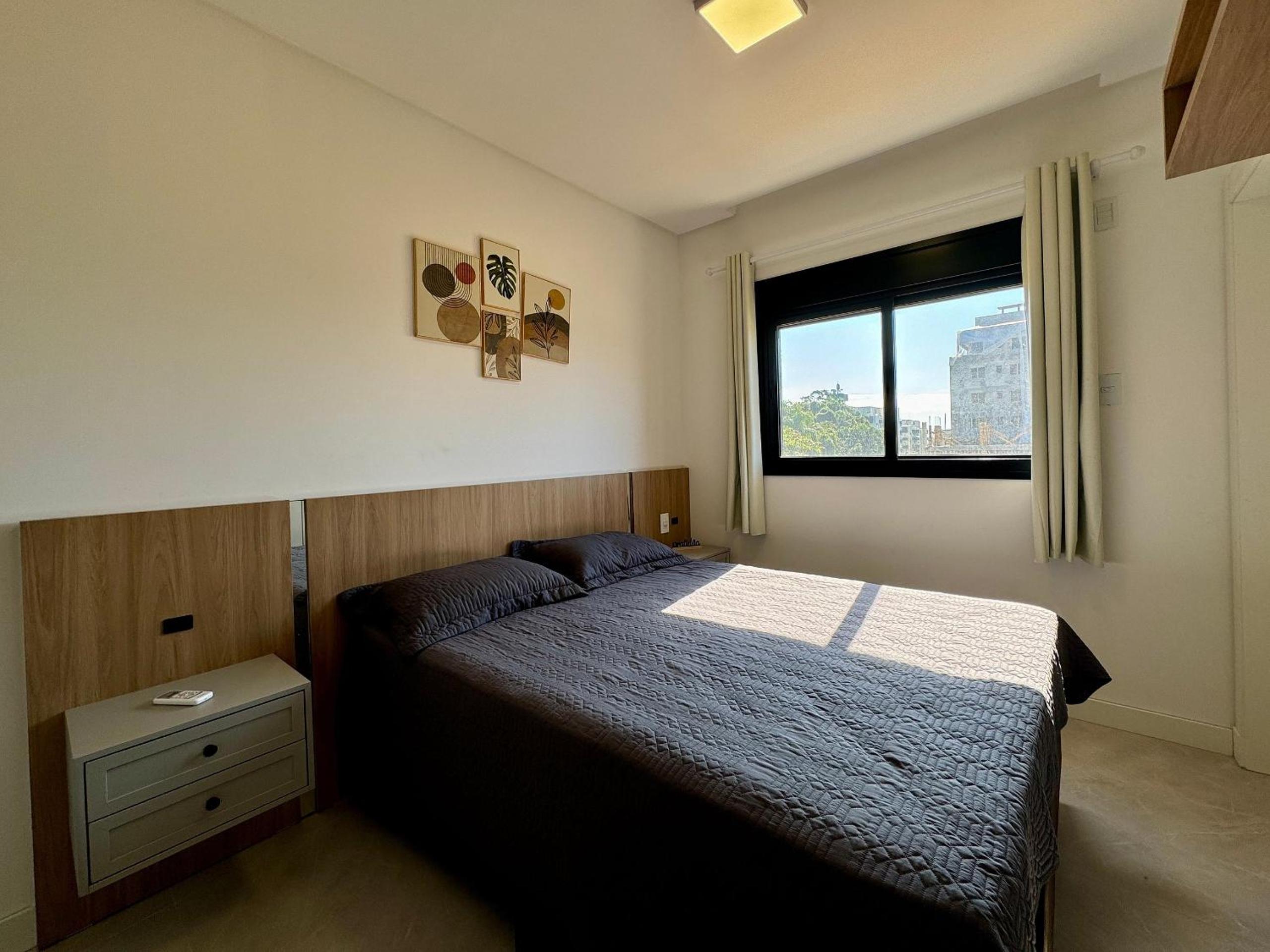 Lindo Apartamento com piscina em Bombas / SC