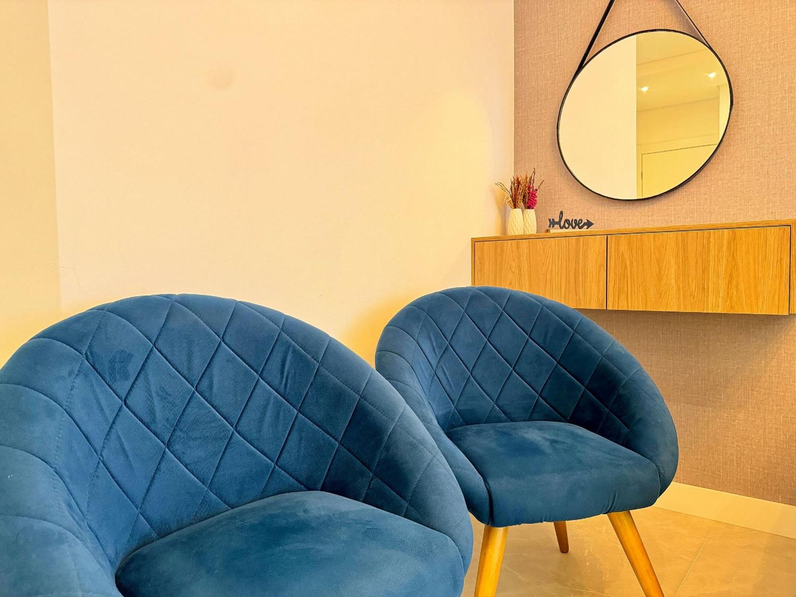 Lindo Apartamento com piscina em Bombas / SC