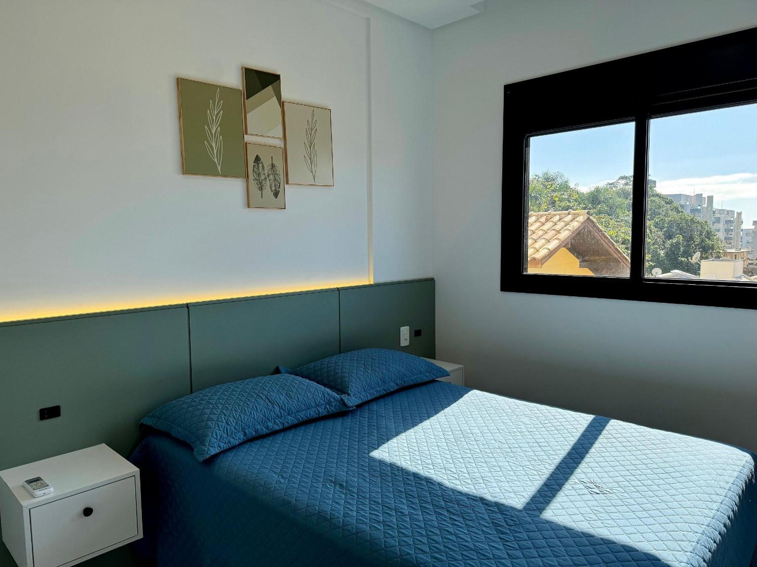 Lindo Apartamento com piscina em Bombas / SC