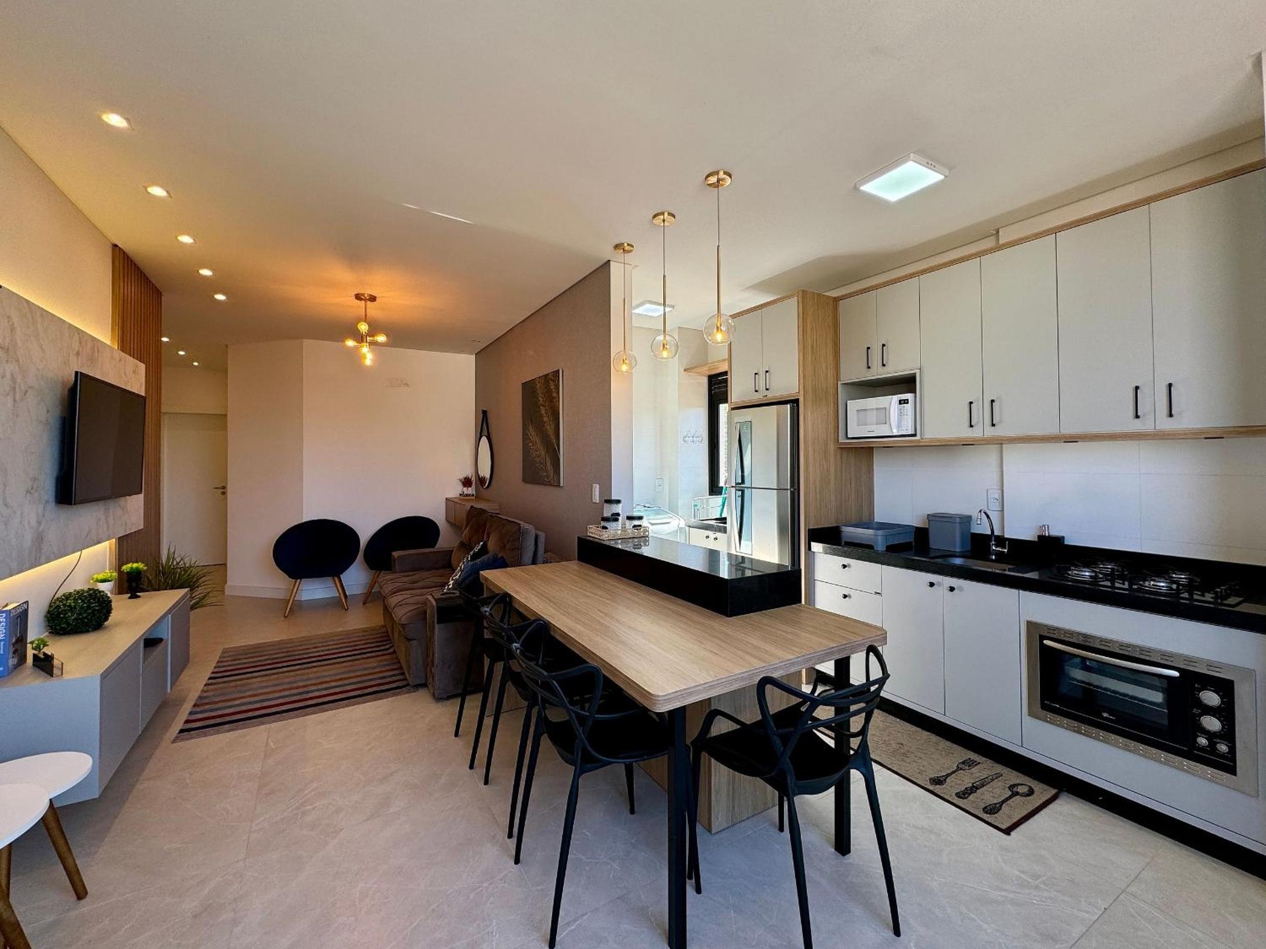 Lindo Apartamento com piscina em Bombas / SC