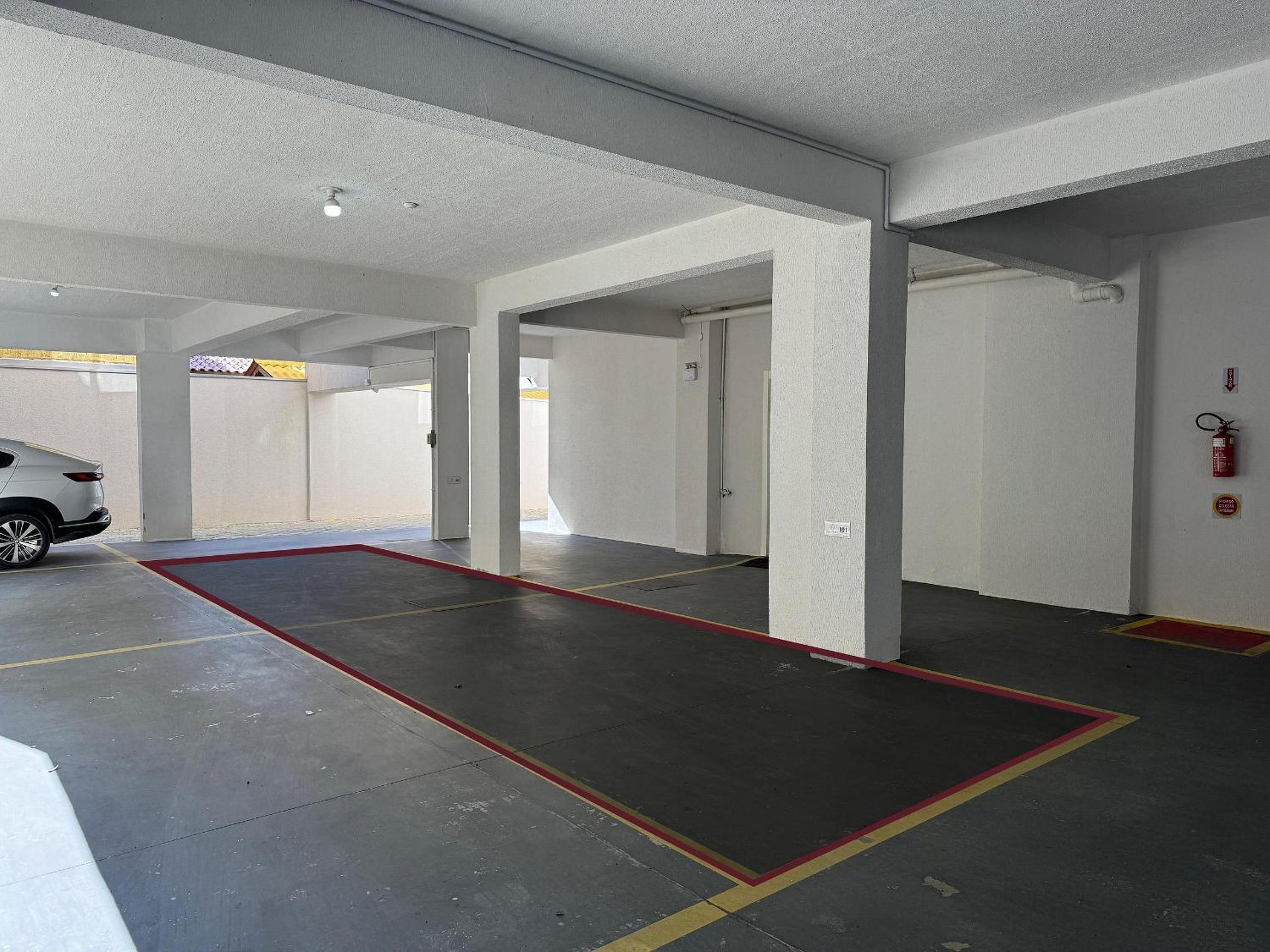 Lindo Apartamento com piscina em Bombas / SC