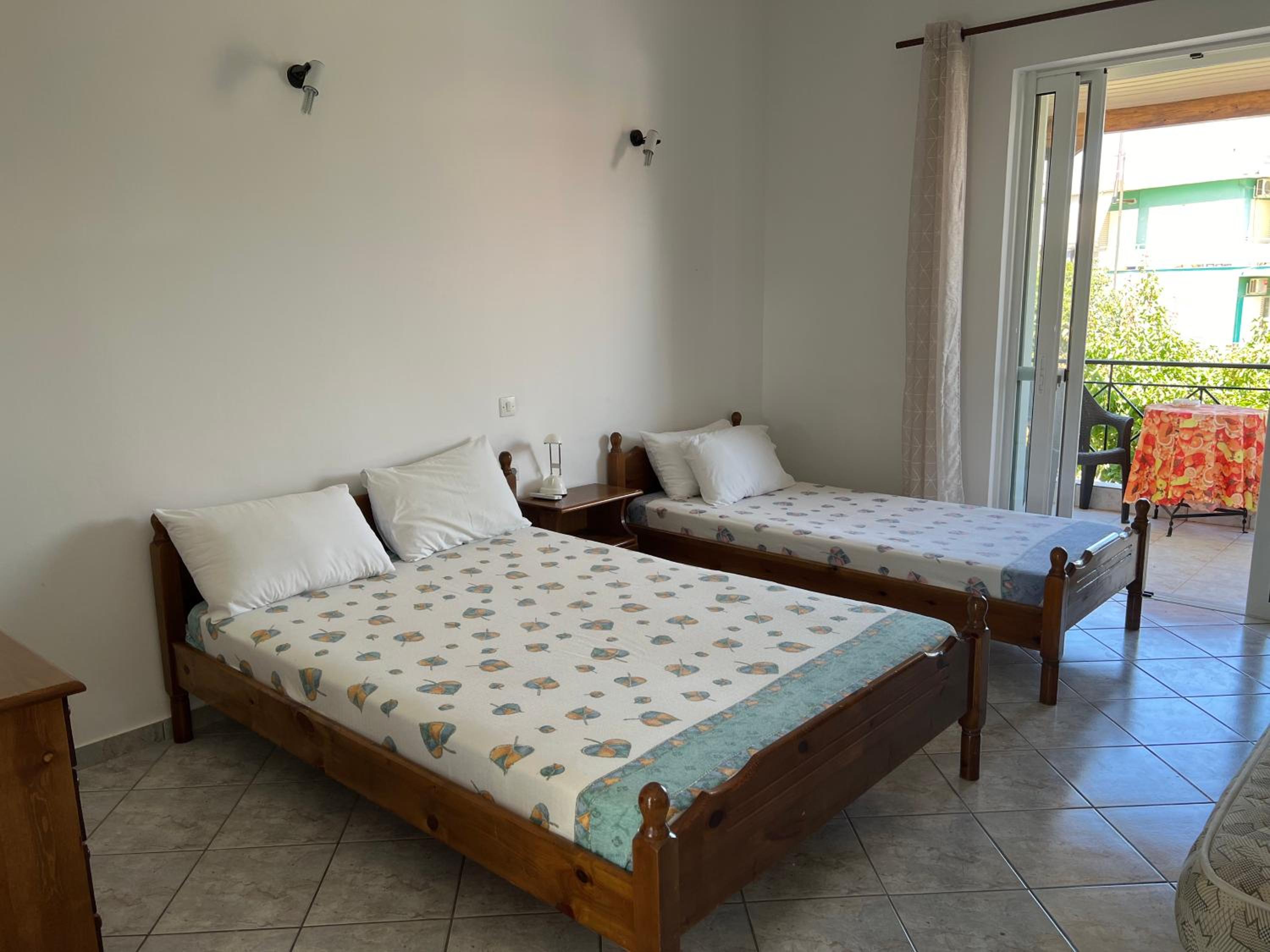 Kakovatos Guest Rooms