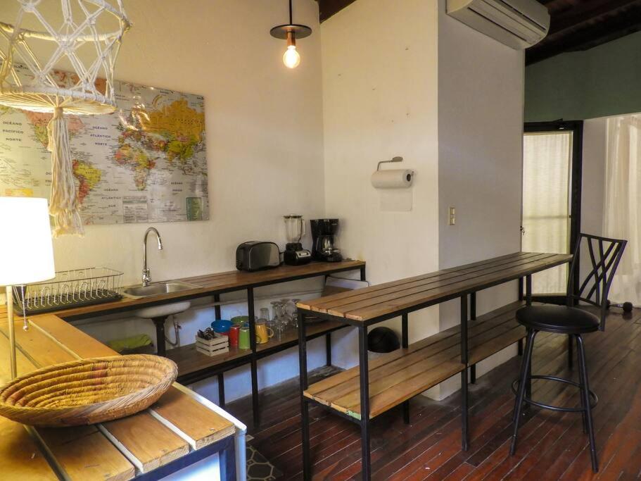 Lofty, fully equipped apartment in the heart of Montezuma