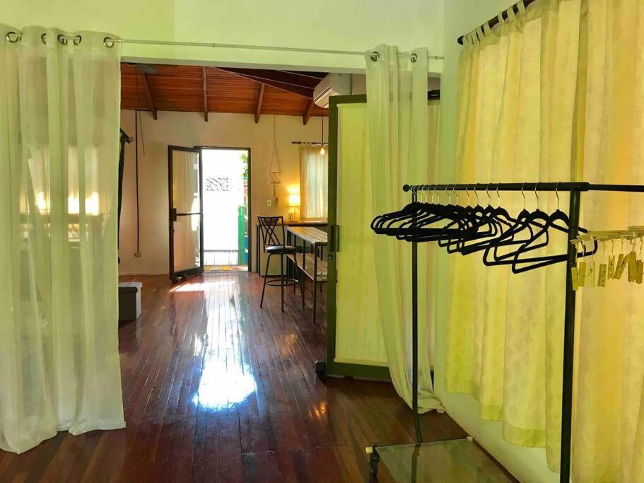 Lofty, fully equipped apartment in the heart of Montezuma
