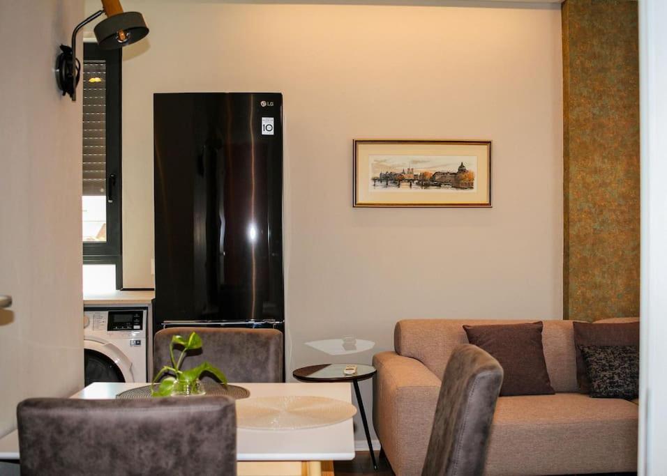 Central flower apartment 2