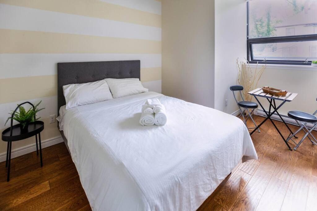 Quaint Loft #4 with AC Abundance of Sunlight