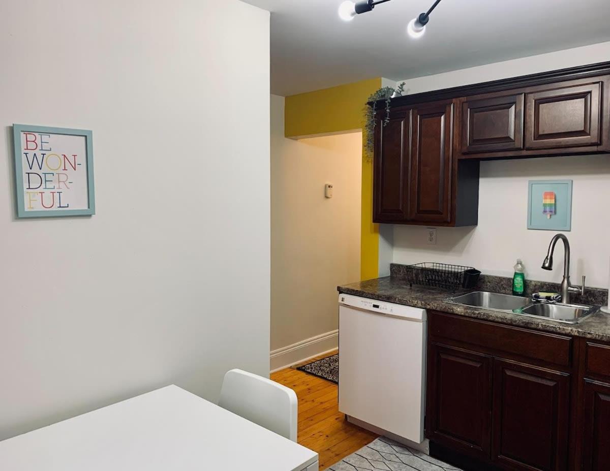 Ultimate Pet-friendly Studio #1 with Patio at Doggy Digs