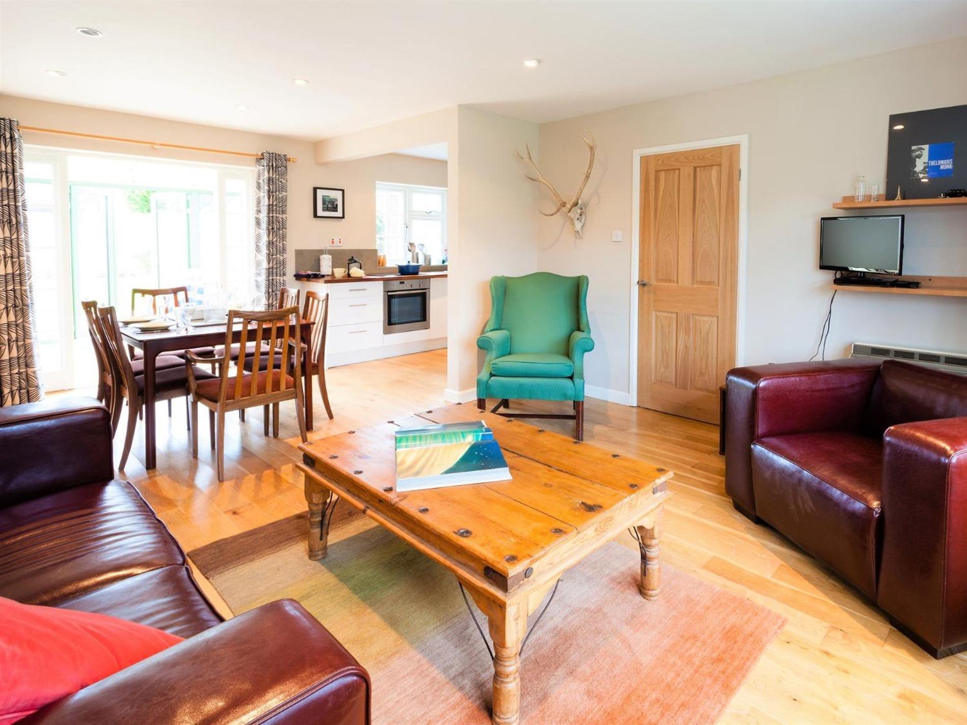 3 Bed in Brancaster Staithe oc-kt150 view 2