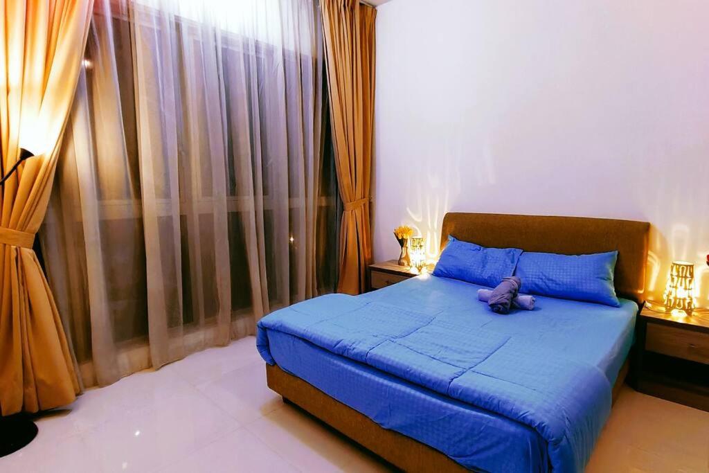 Cozy 1BR KLCC view SkyPool Suite Regalia Residence