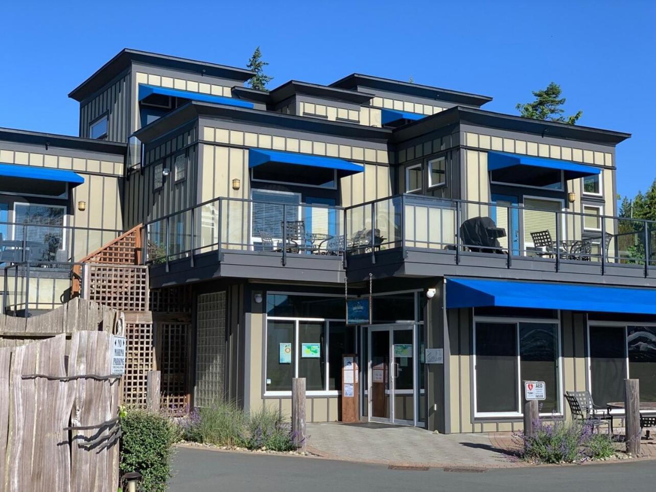 Sooke Vacations - Sooke Harbour Penthouse - Property Image 12
