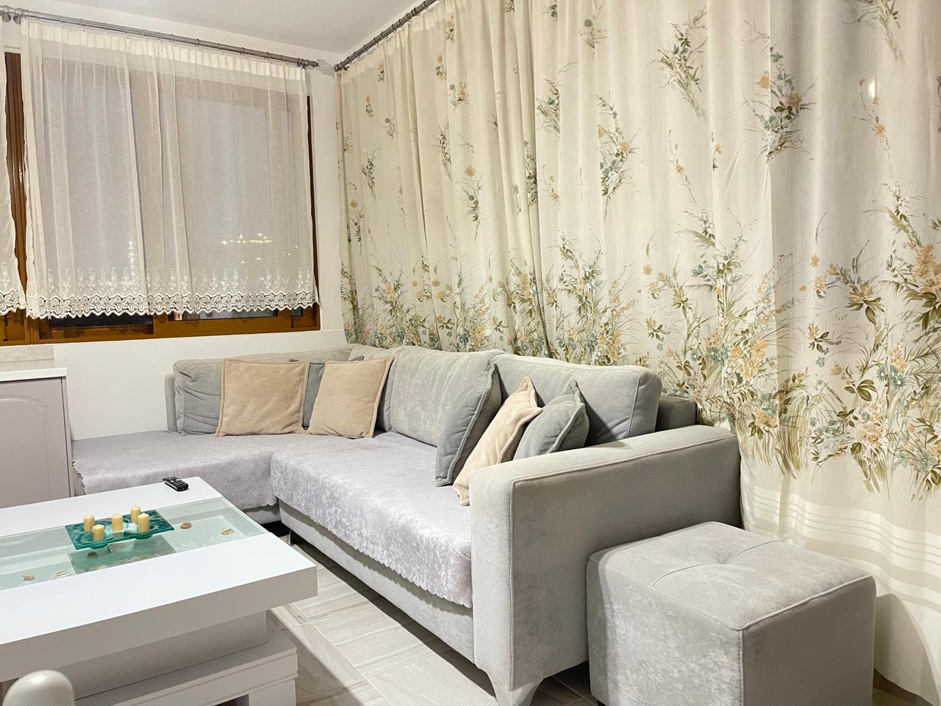 Paro’s apartment