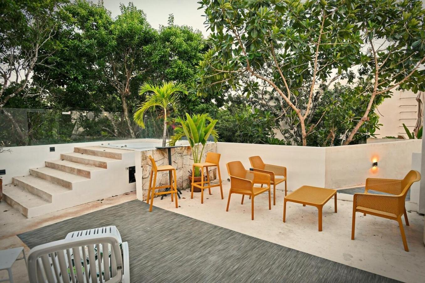 Exclusive 5-br Oasis Golf, Private Pool, Beach! view 4