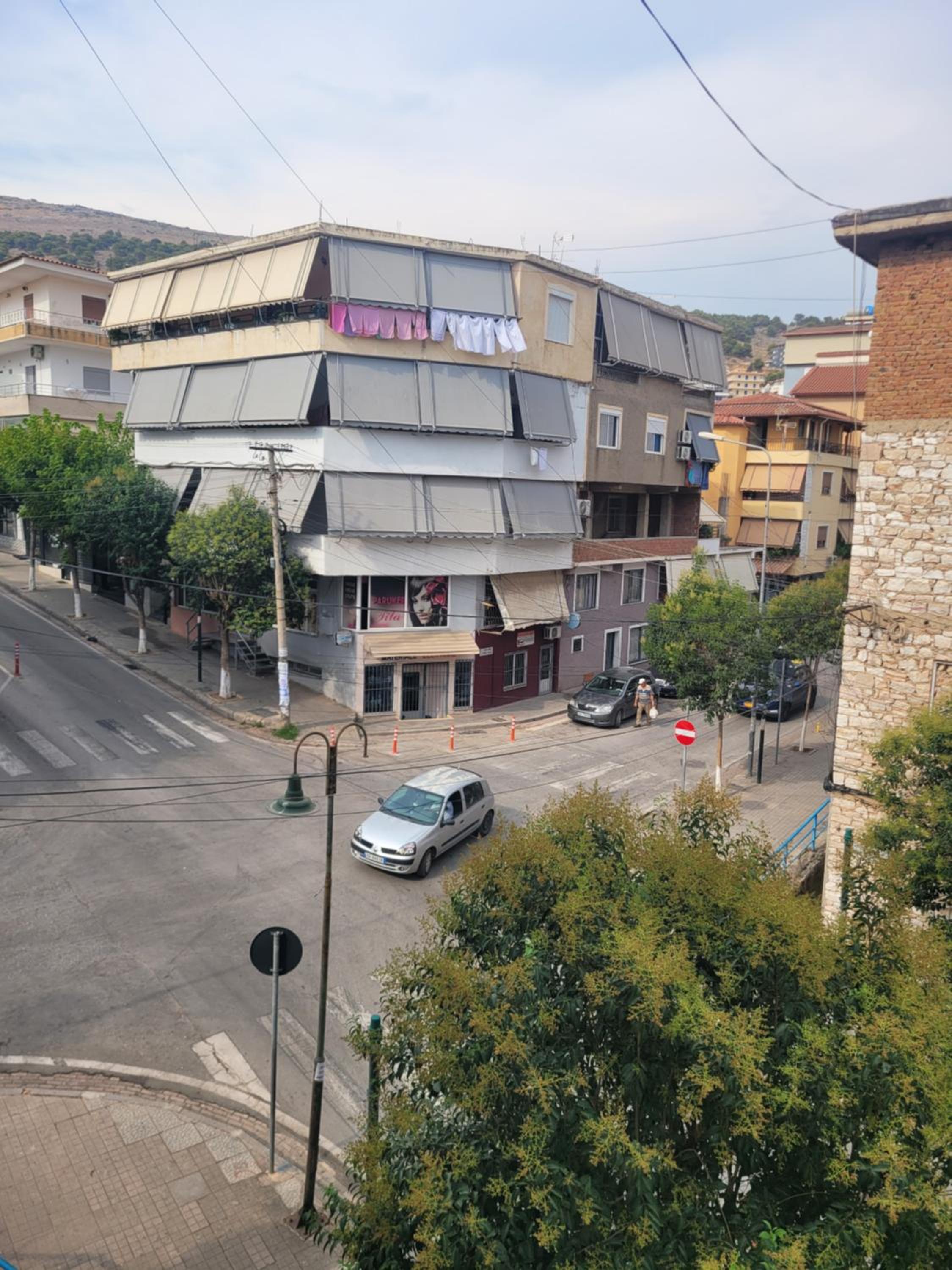 Fredi 's apartment