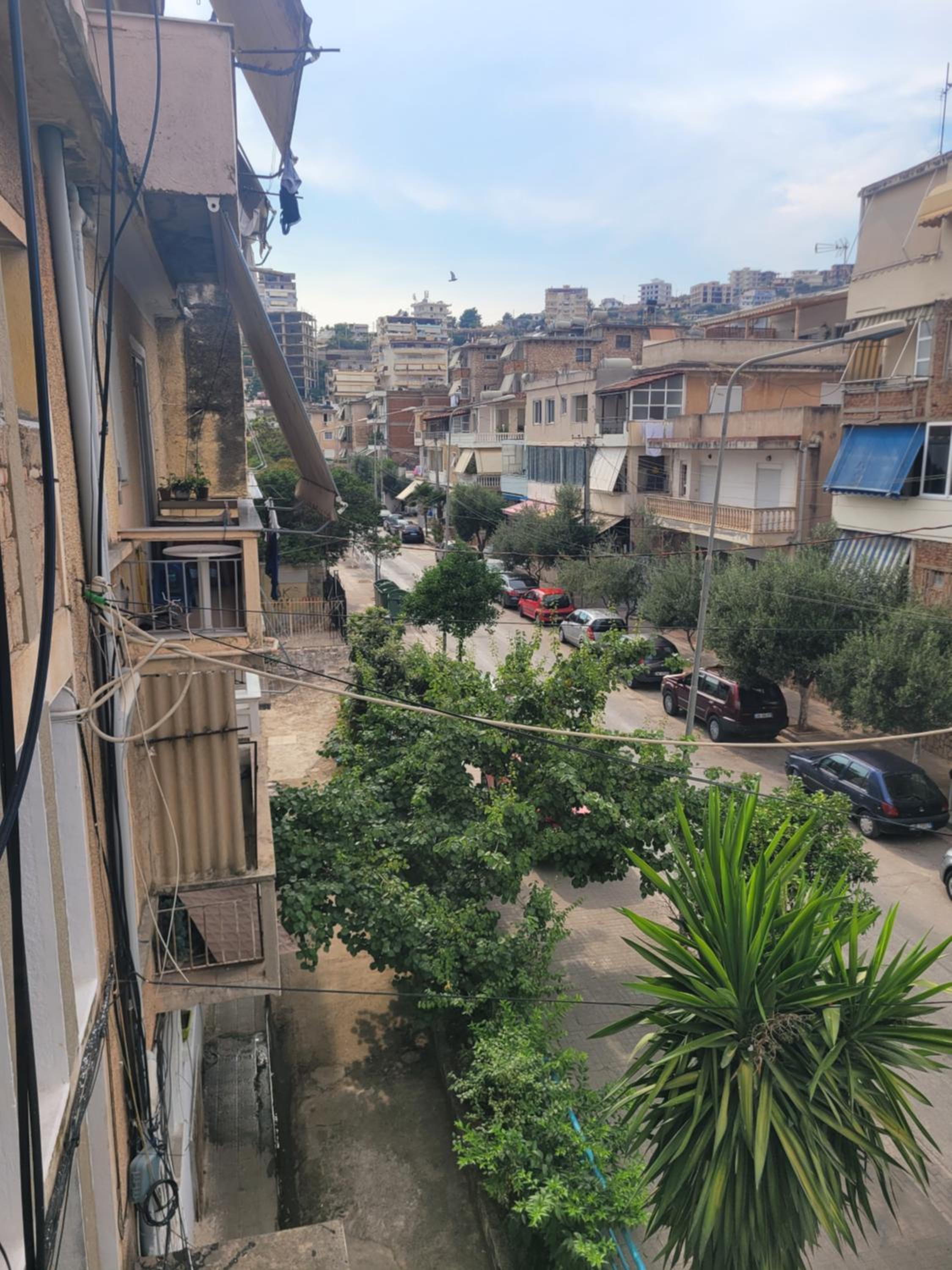 Fredi 's apartment