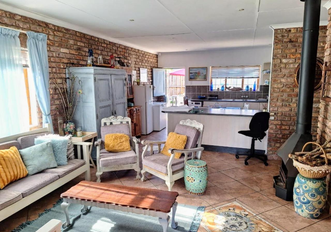 Boknesstrand Self-catering Accommodation Holiday Home - a Mermaids Cottage minutes to the beach, lagoon, shops & more! view 4