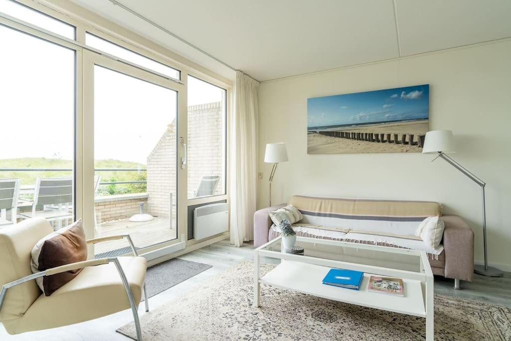 Toplocatie! Strand 300 meter en prachtig uitzicht op de duinen, no additional costs view 4