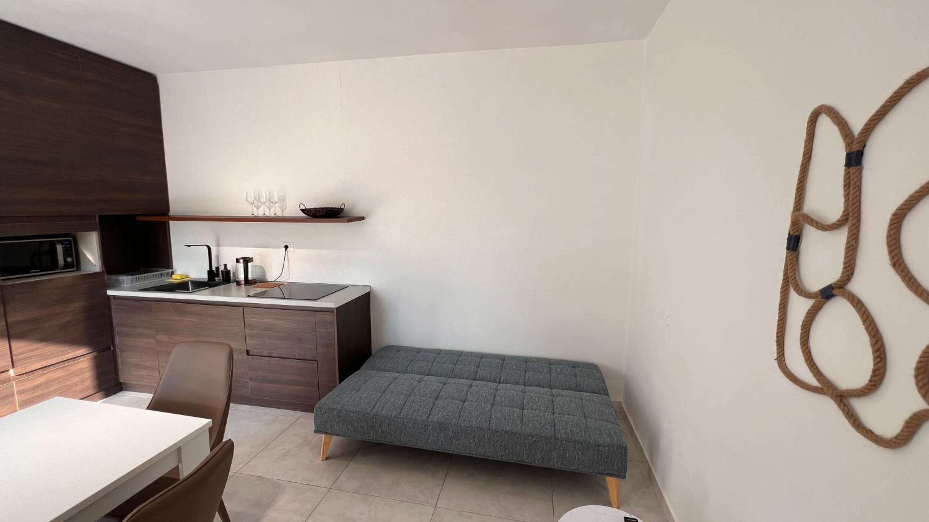 Nina Apartment