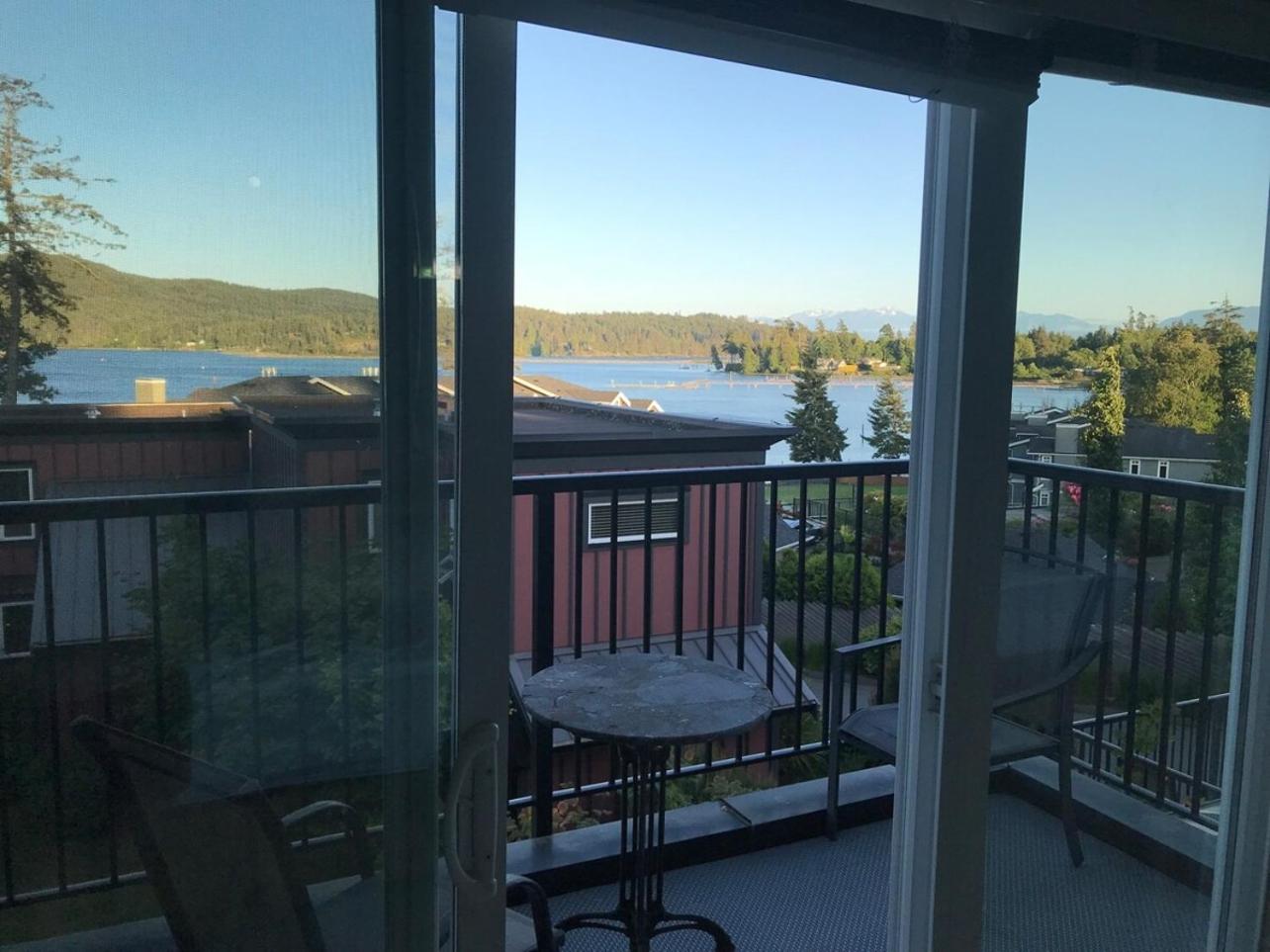 Sooke Vacations - Ocean View Townhome - Sooke Harbour Marina - Property Image 2