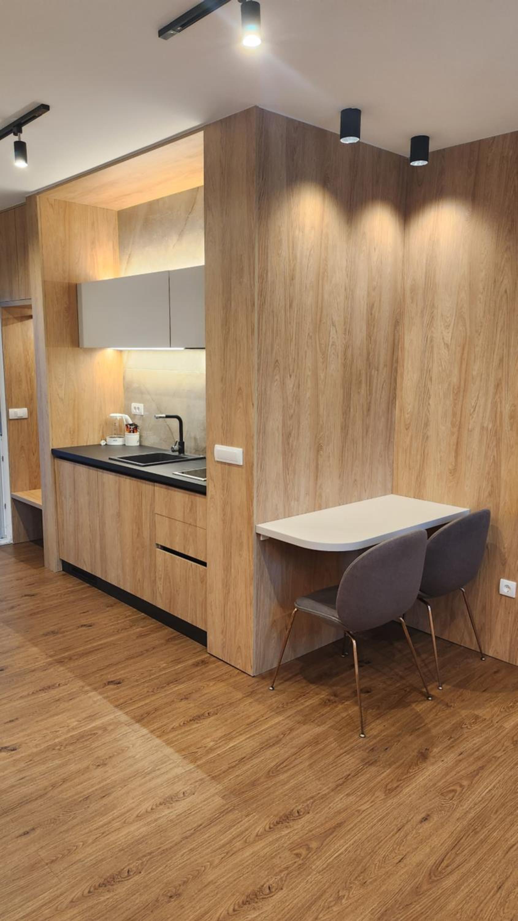 Apartmani Dobrinja - Free parking- Rent a car