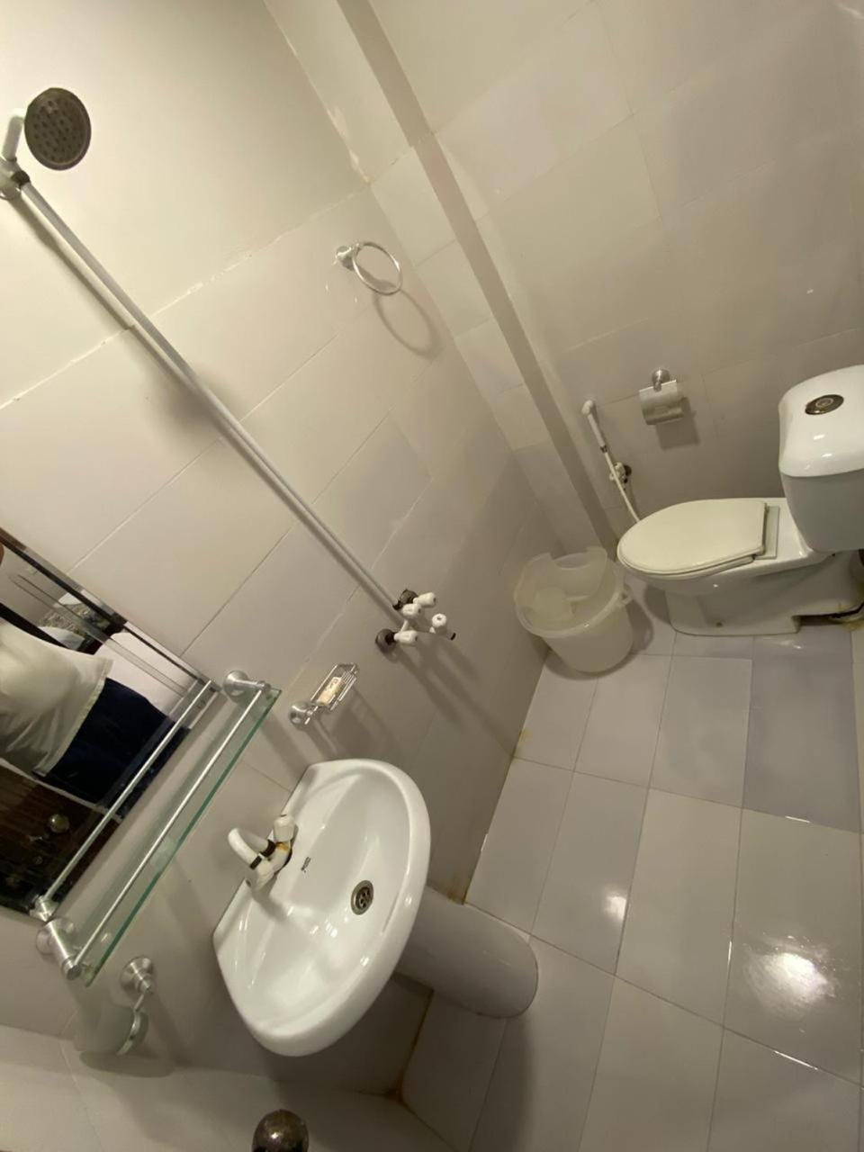 2 Bedroom Apartment in DHA view 3