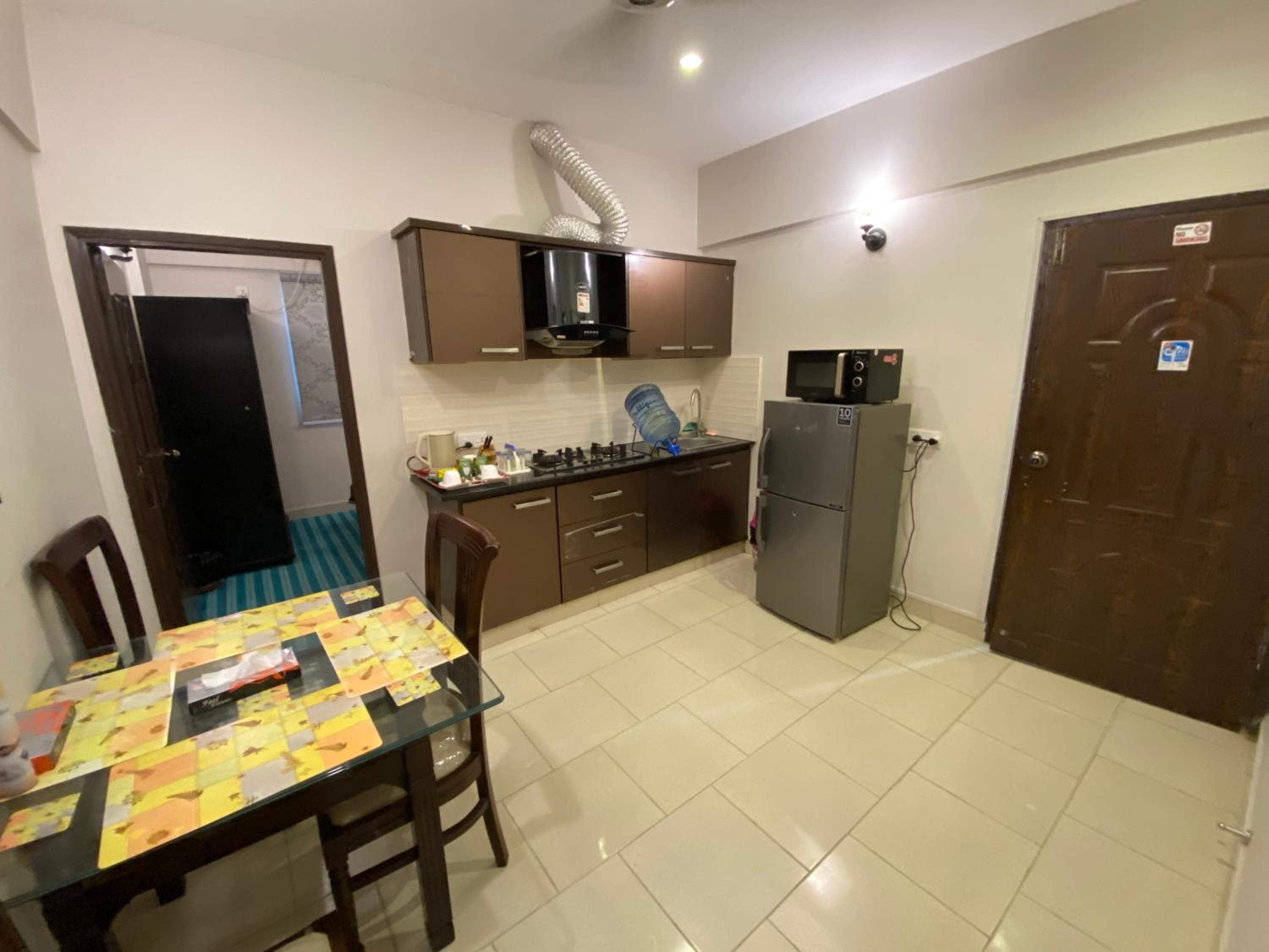 2 Bedroom Apartment in DHA view 4