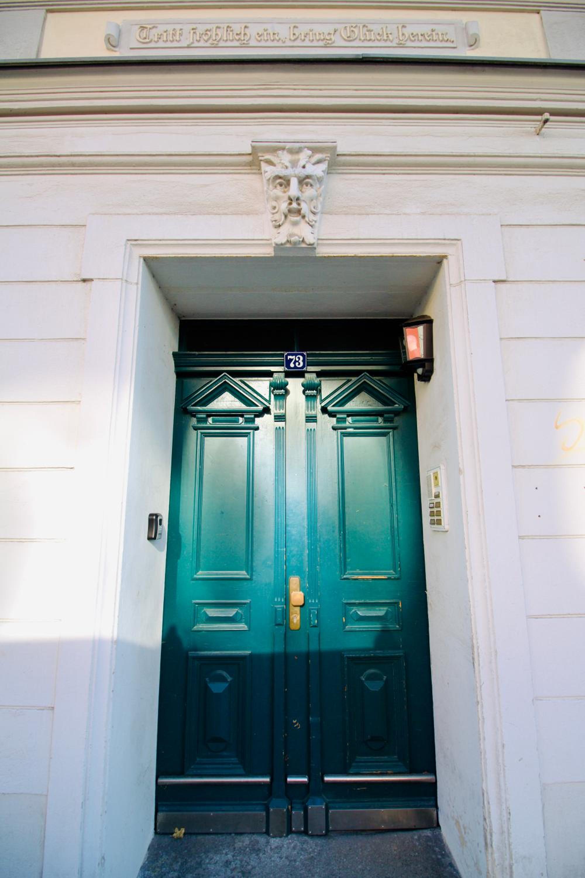 Apartment Fröhlich am Staatstheater, zentrale Lage, für bis zu 4 Personen, 46qm