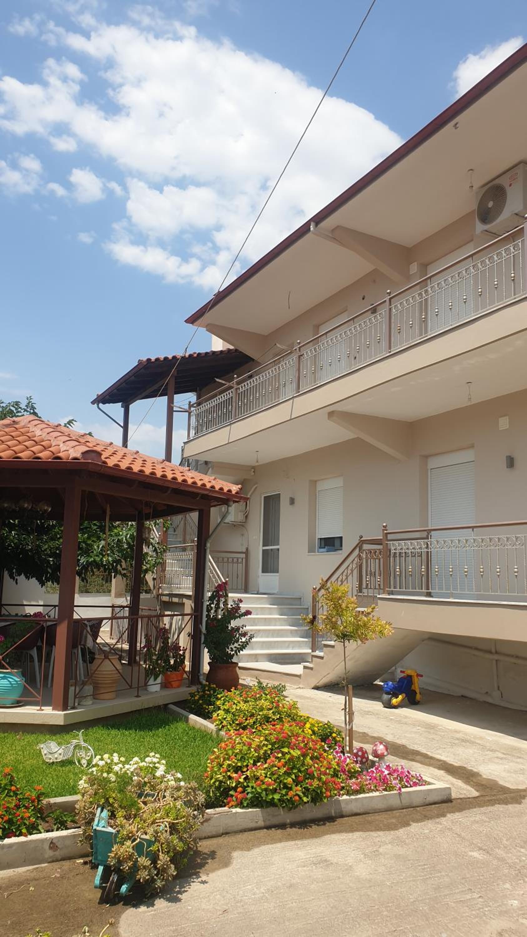 Pavlos House