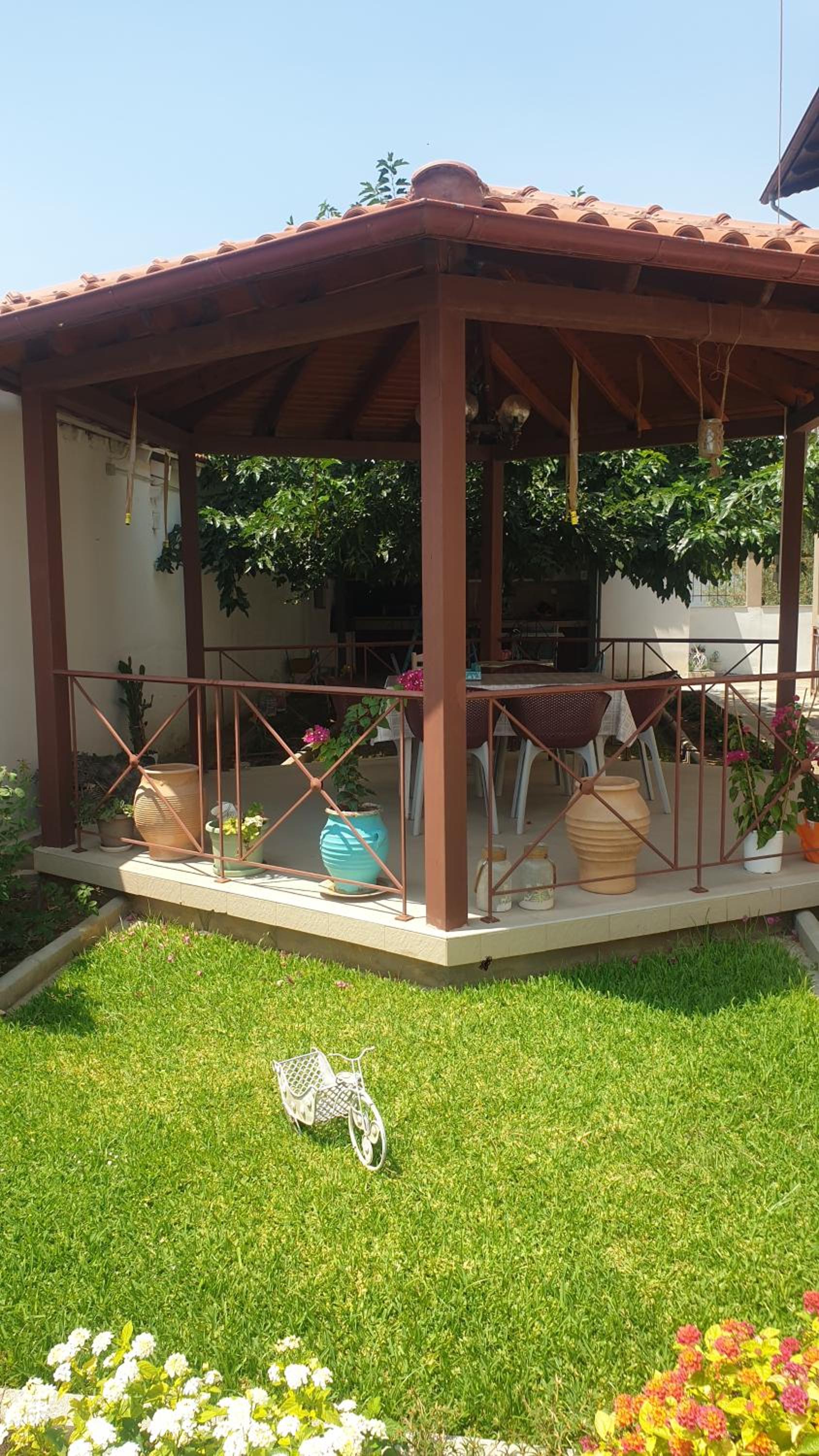 Pavlos House