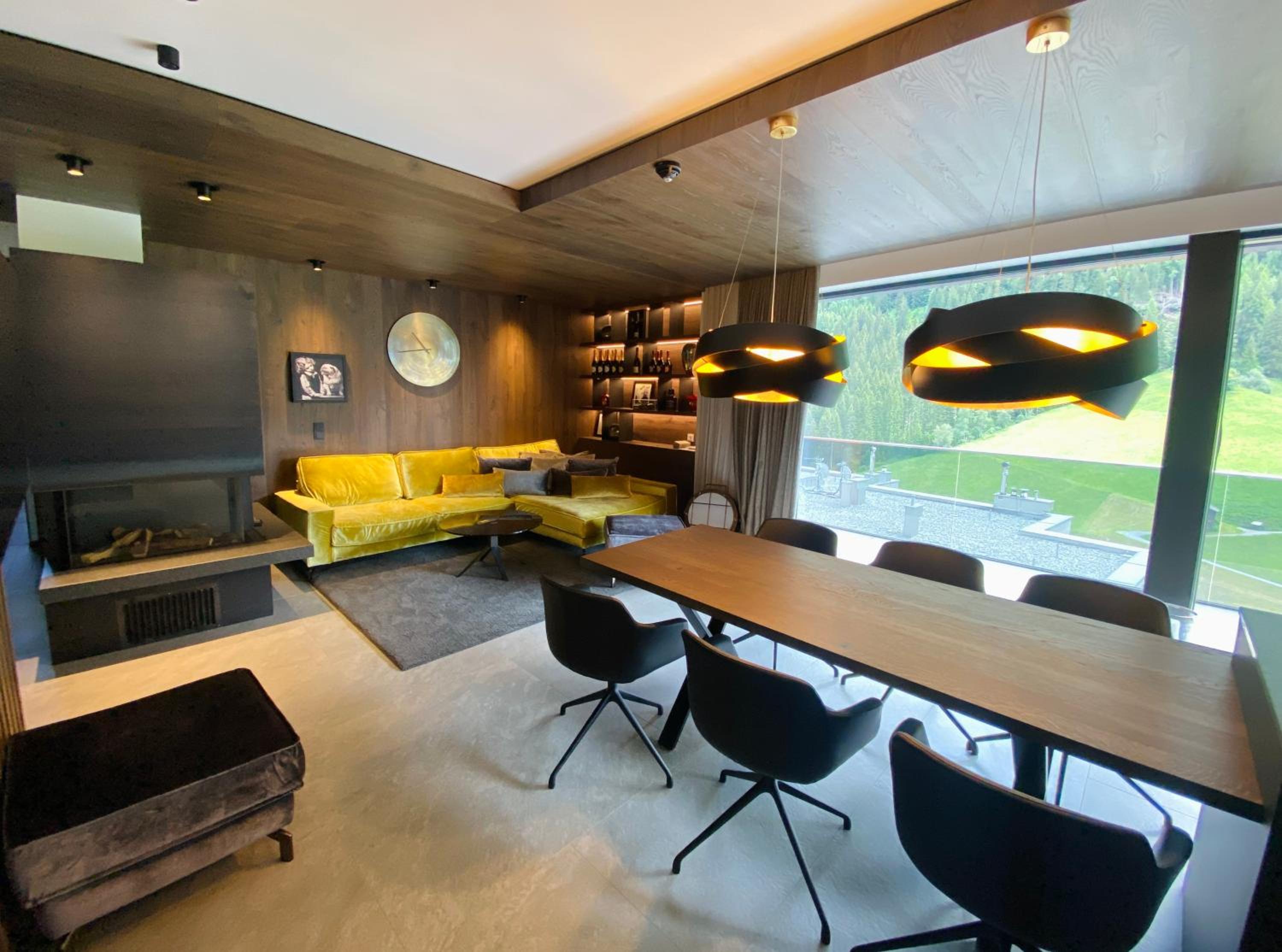 Hollywood Dream Penthouse & Apartments mit privater Sauna nahe Ischgl