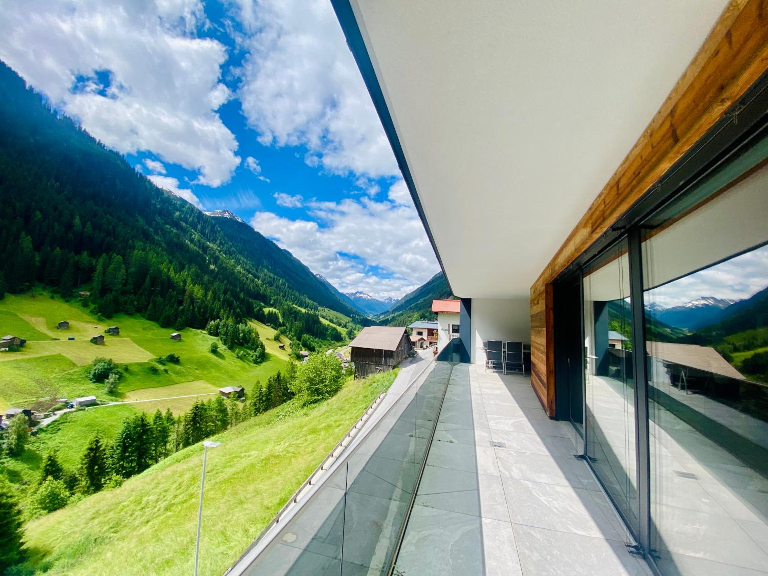 Hollywood Dream Penthouse & Apartments mit privater Sauna nahe Ischgl