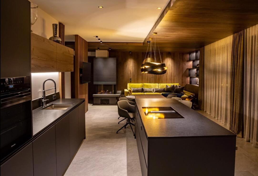 Hollywood Dream Penthouse & Apartments mit privater Sauna nahe Ischgl