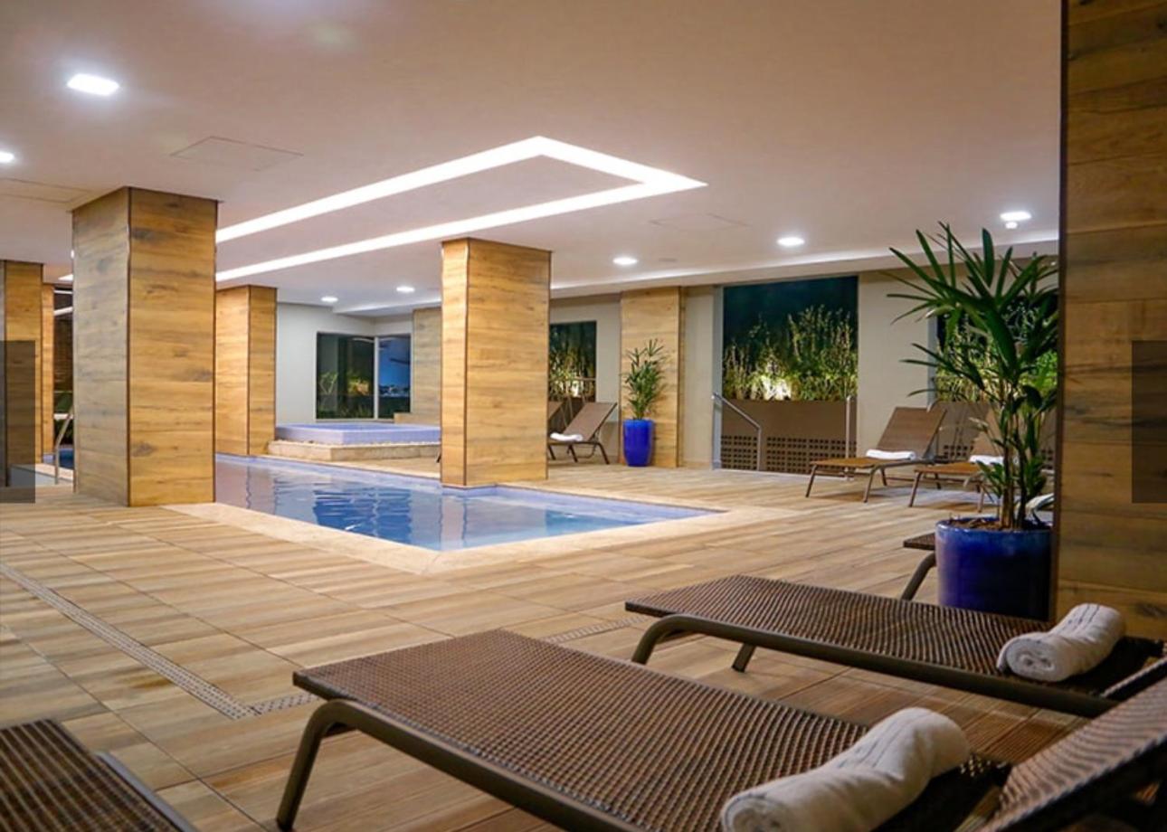 Apto em Resort a 500m do Thermas dos Laranjais