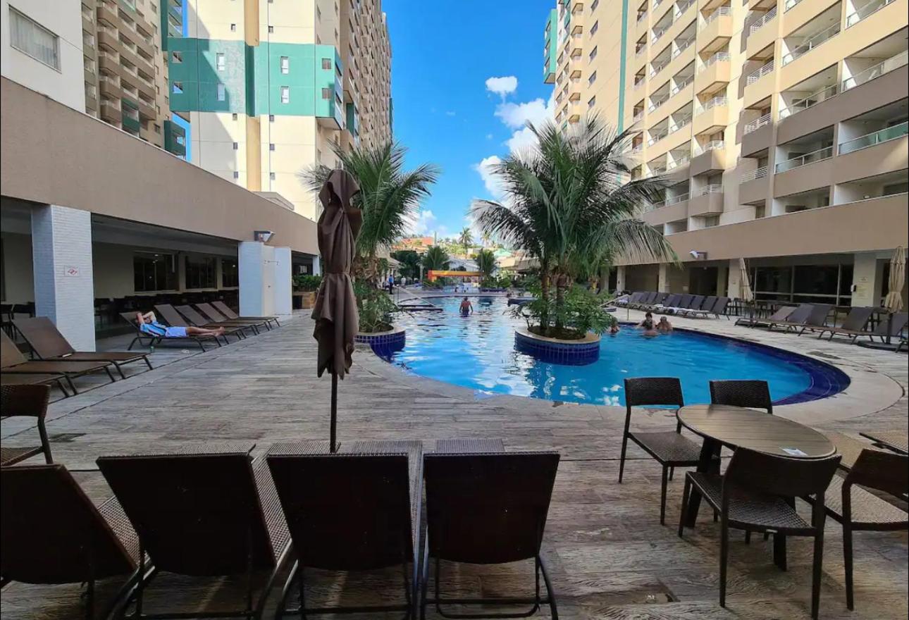 Apto em Resort a 500m do Thermas dos Laranjais