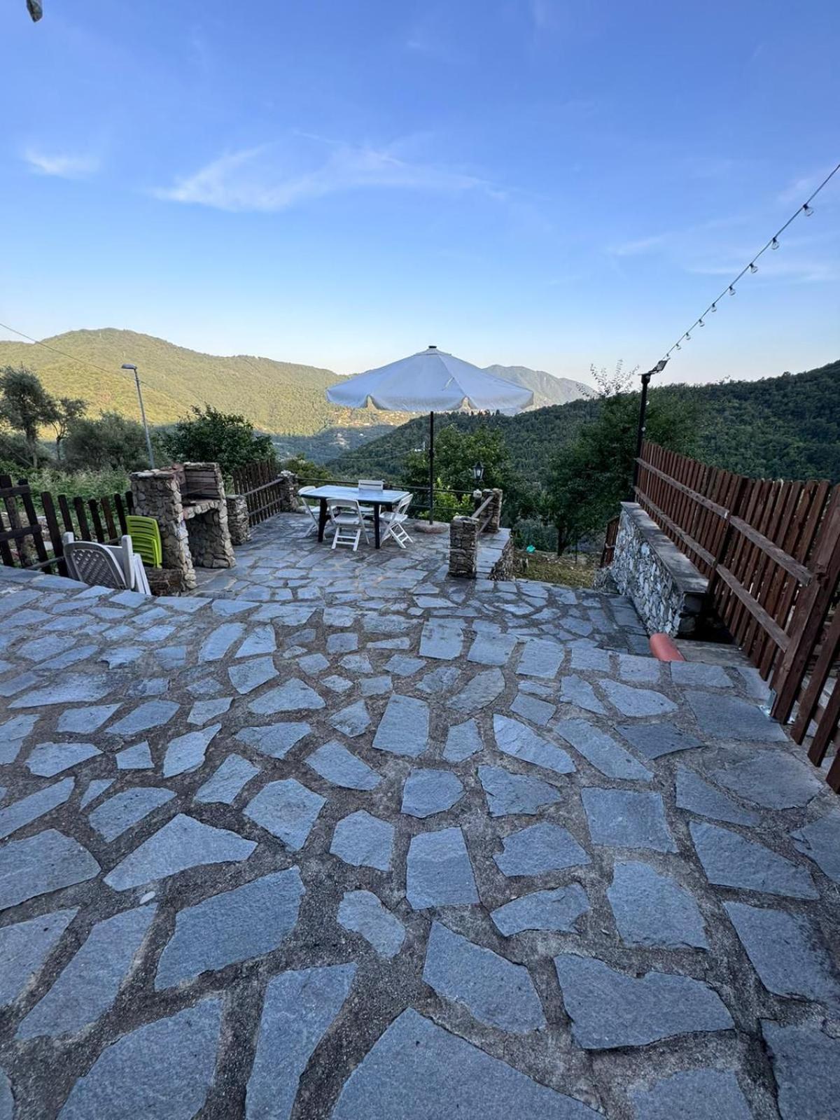 Oasi Di Pace a Recco Verzemma view 3