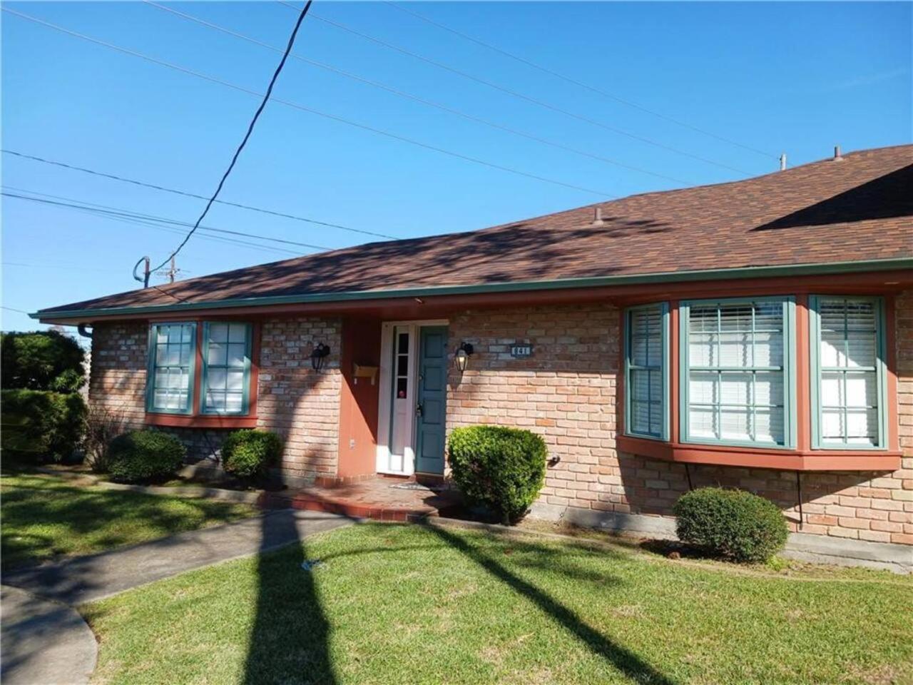 Lovely Metairie 1600sft Loft 10 mnts to Hospitals view 4