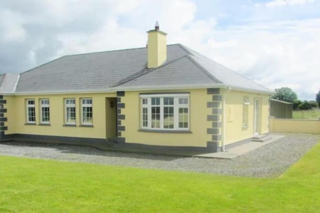 Hynes Self-Catering Midlands Banagher Birr view 2