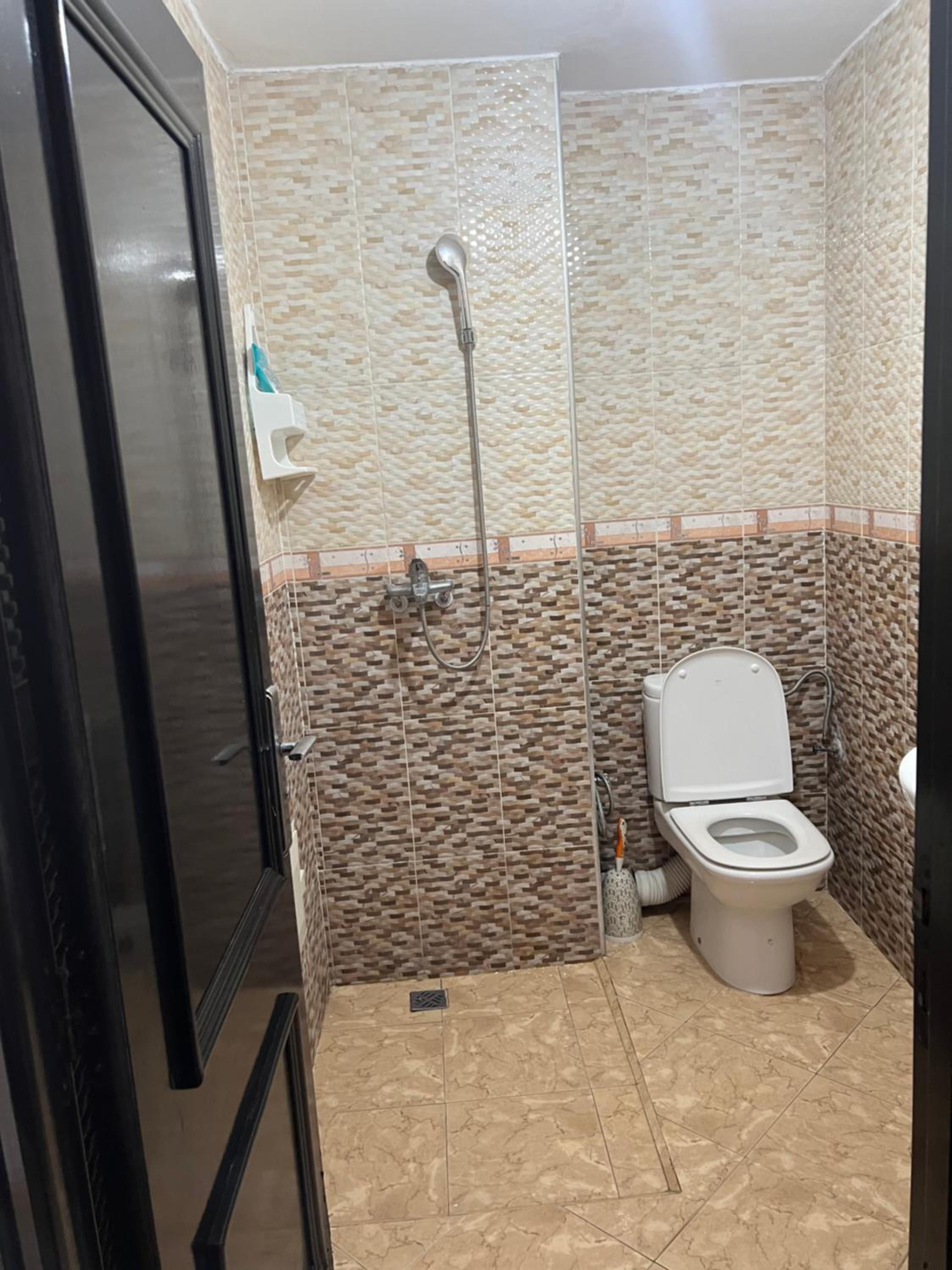 Seaside Serenity 5 stars location free parking 2 min to the beach view 4