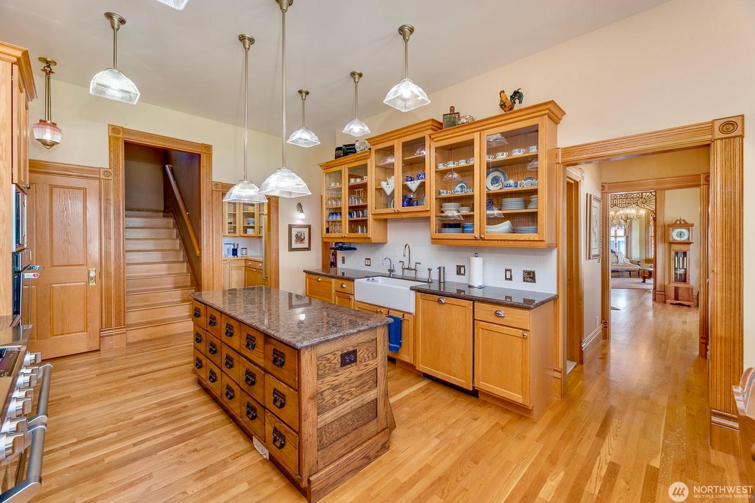 Luxury Bayfront Oasis with Private Beach Access, Near Tulalip Casino and Outlets!, photo 42