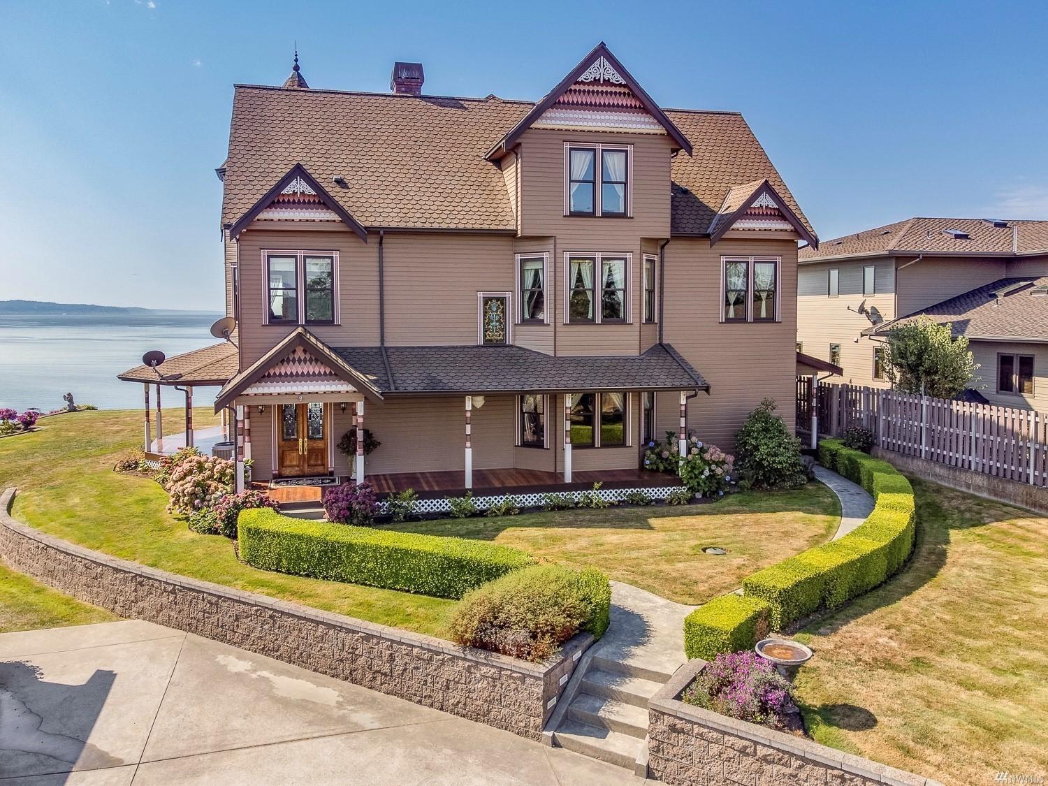 Luxury Bayfront Oasis with Private Beach Access, Near Tulalip Casino and Outlets!, photo 8