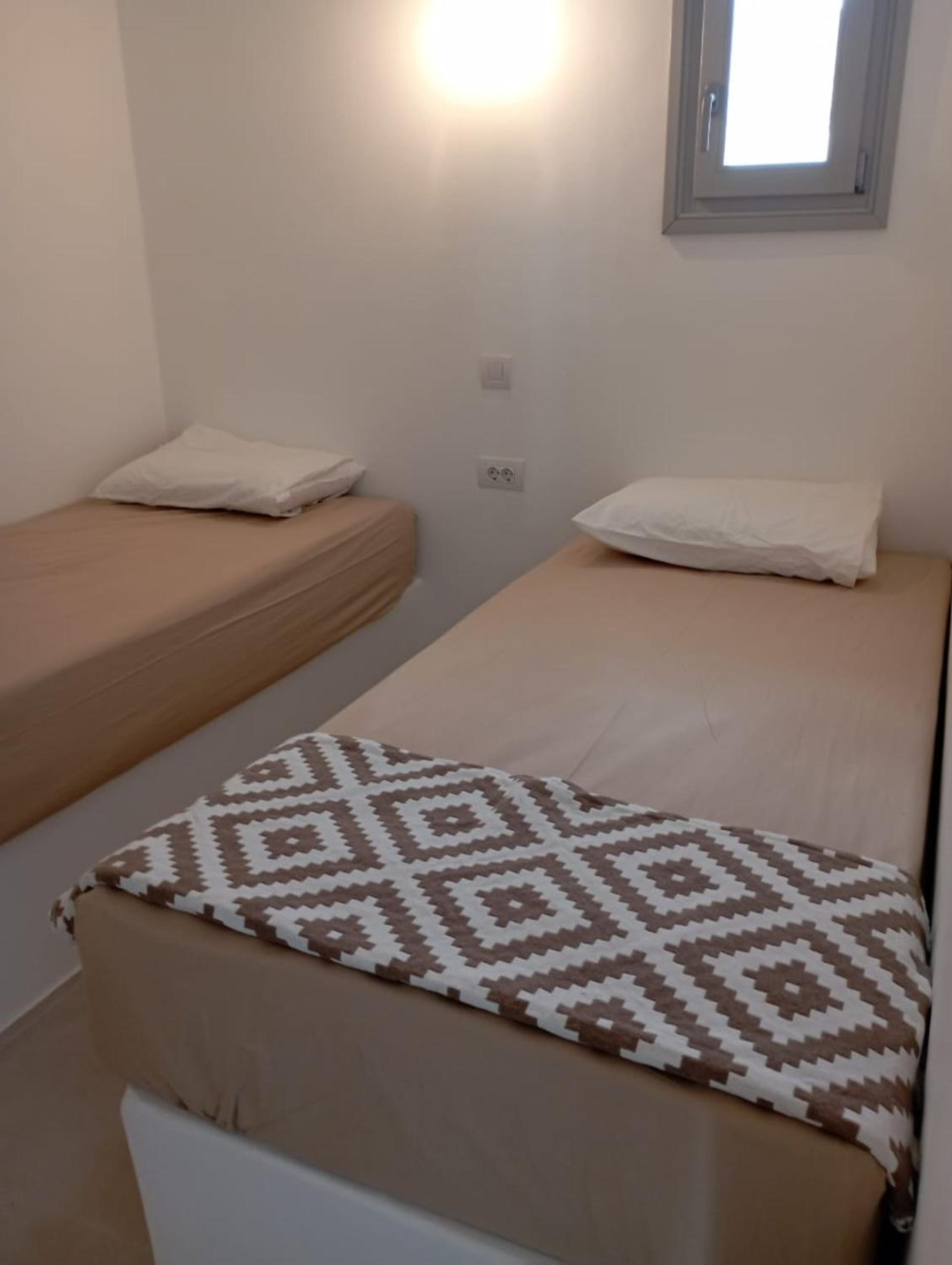 Comfortable apartment with sea view in Antiparos, 77 m²