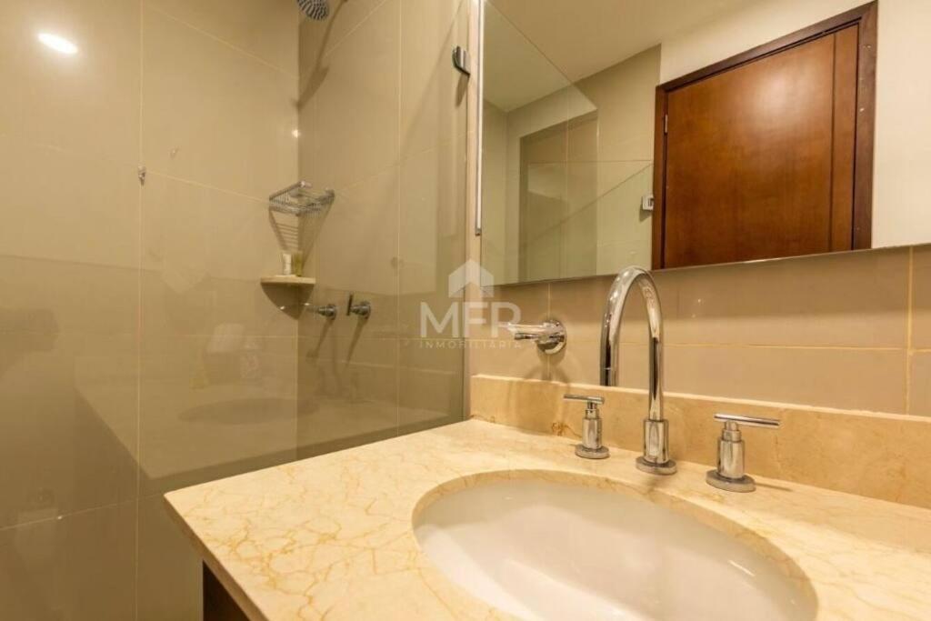 Morros Vitri Beachfront & 2 Bedrooms