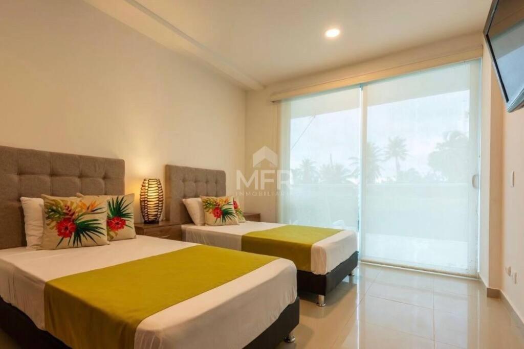 Morros Vitri Beachfront & 2 Bedrooms
