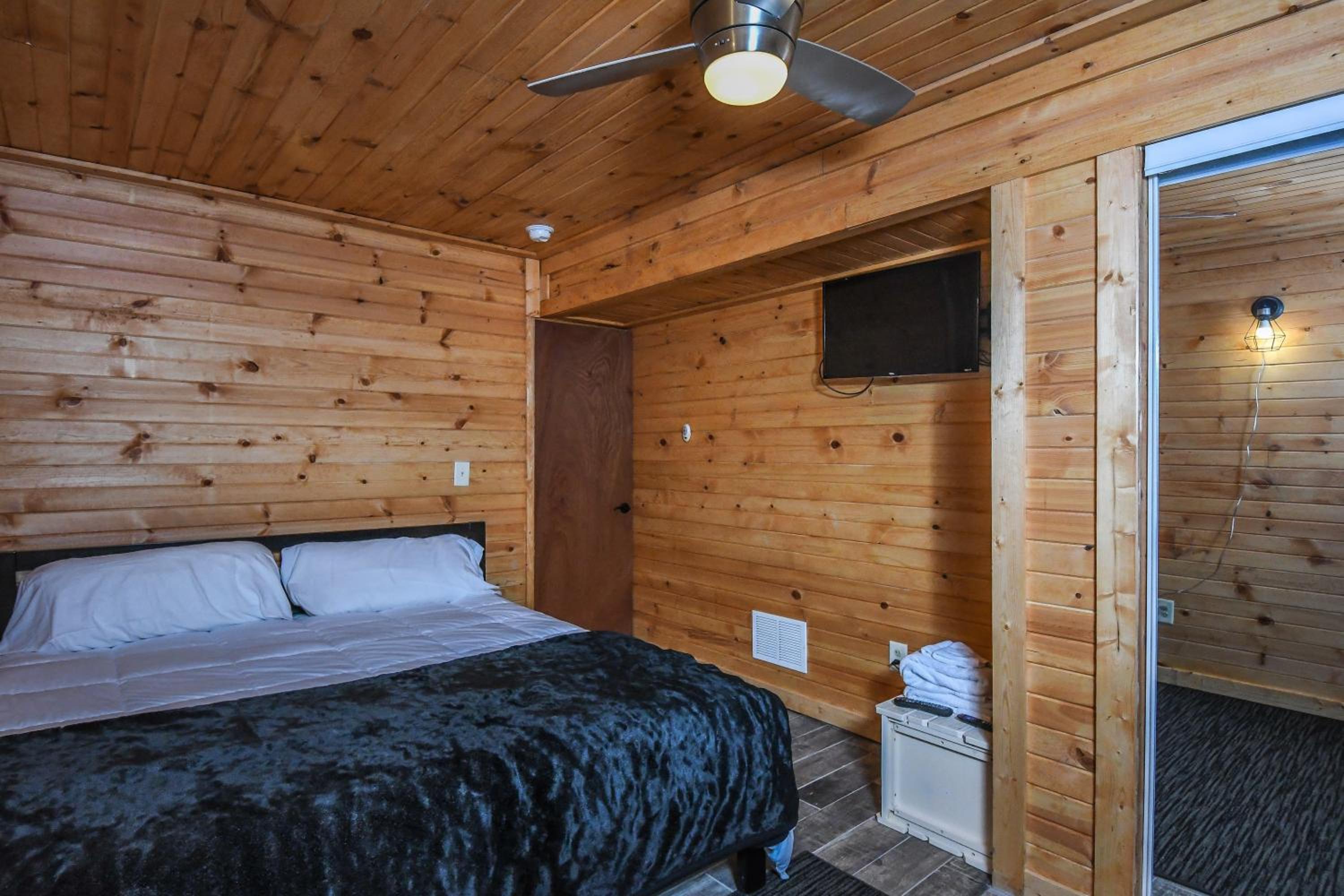 LakeStar Chalet view 2