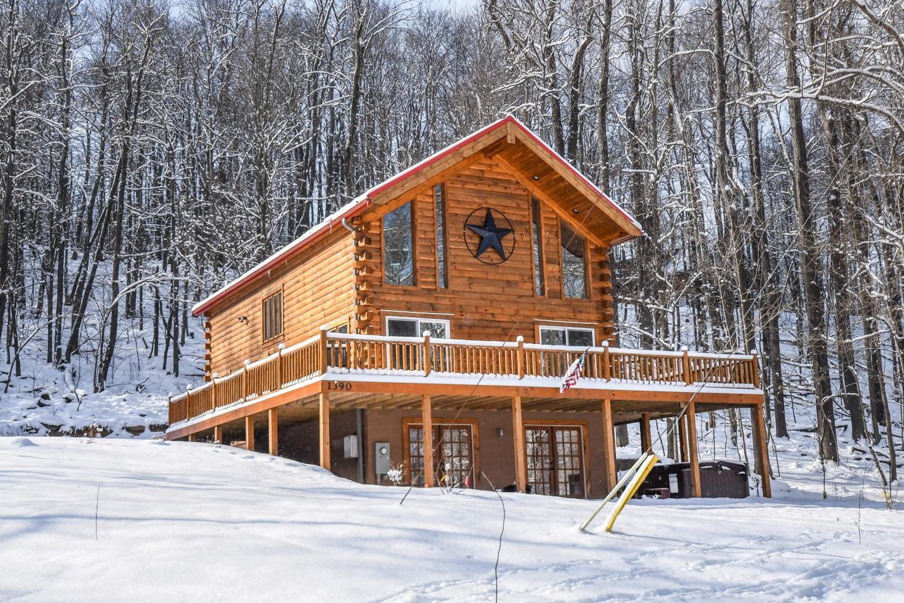 LakeStar Chalet view 4