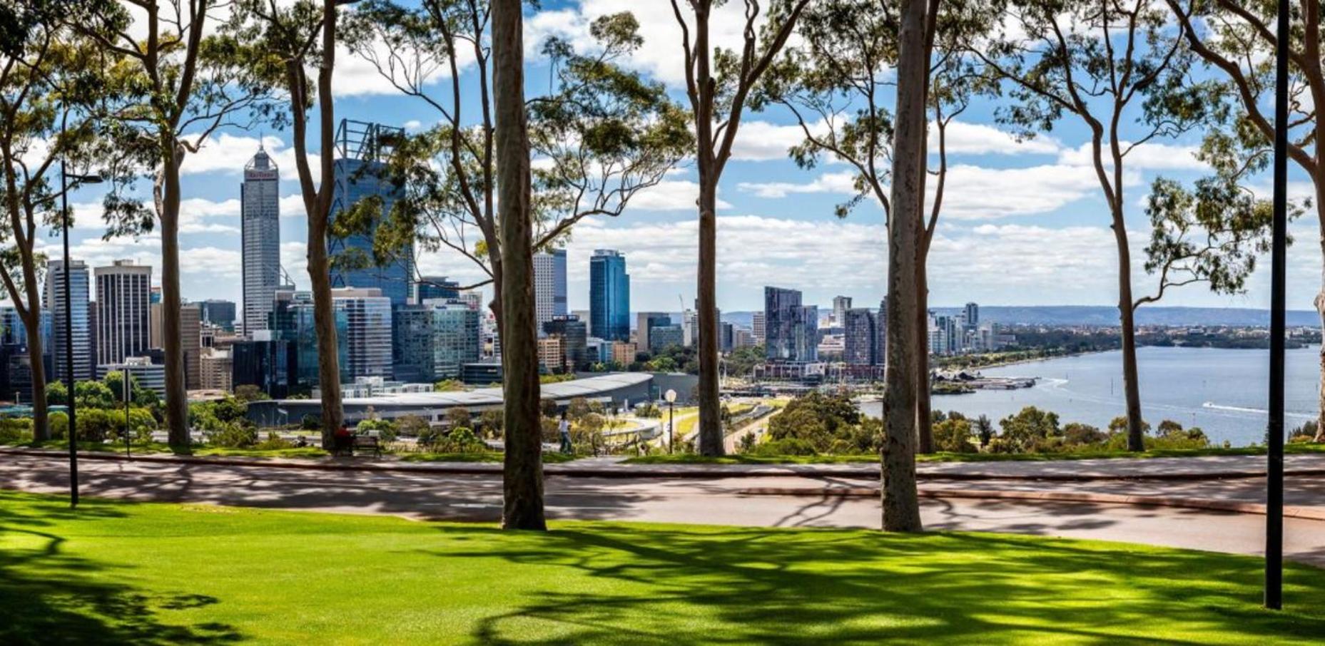 Prime 2BR Suite on Mounts Bay Road