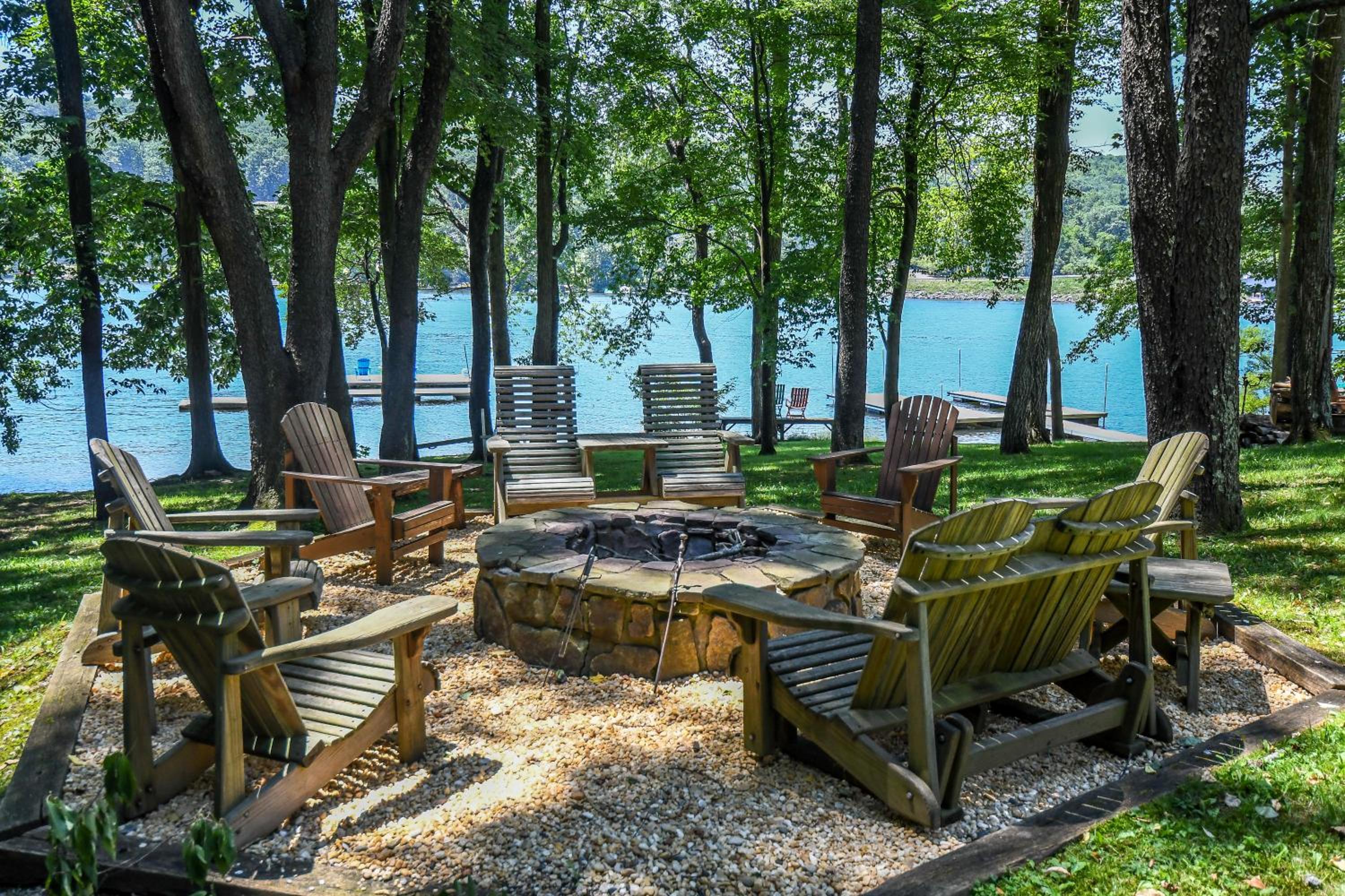 Lakeside Dreamin view 3
